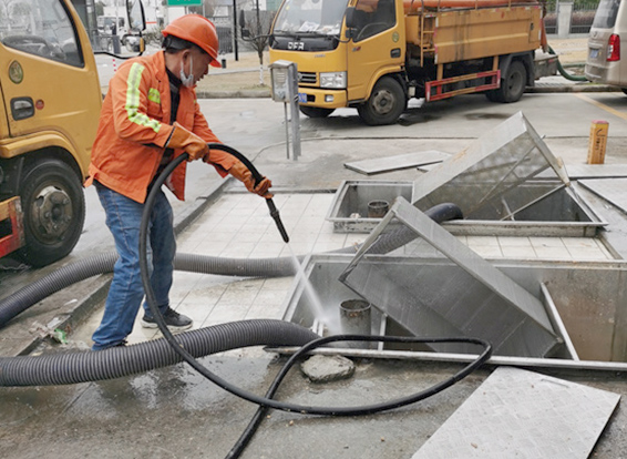 长坡镇隔油池清理